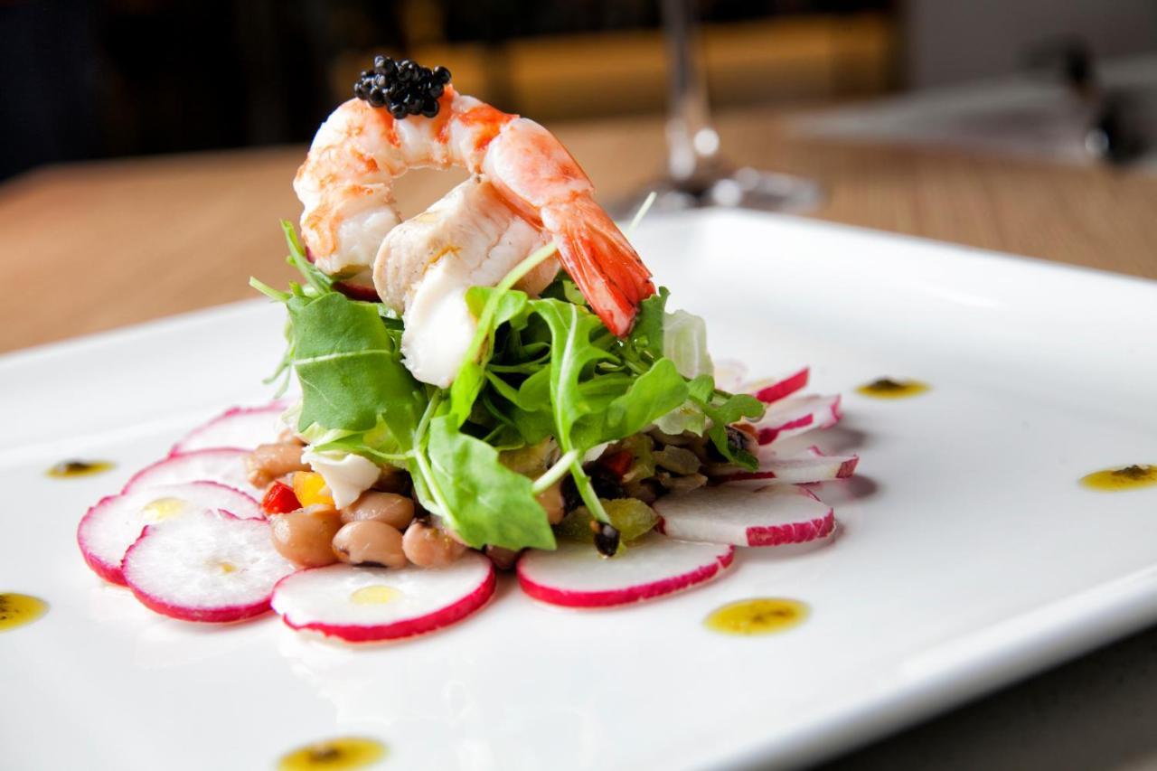 The Excelsior - Small Luxury Hotels Of The World Soluň Exteriér fotografie A salad with shrimp