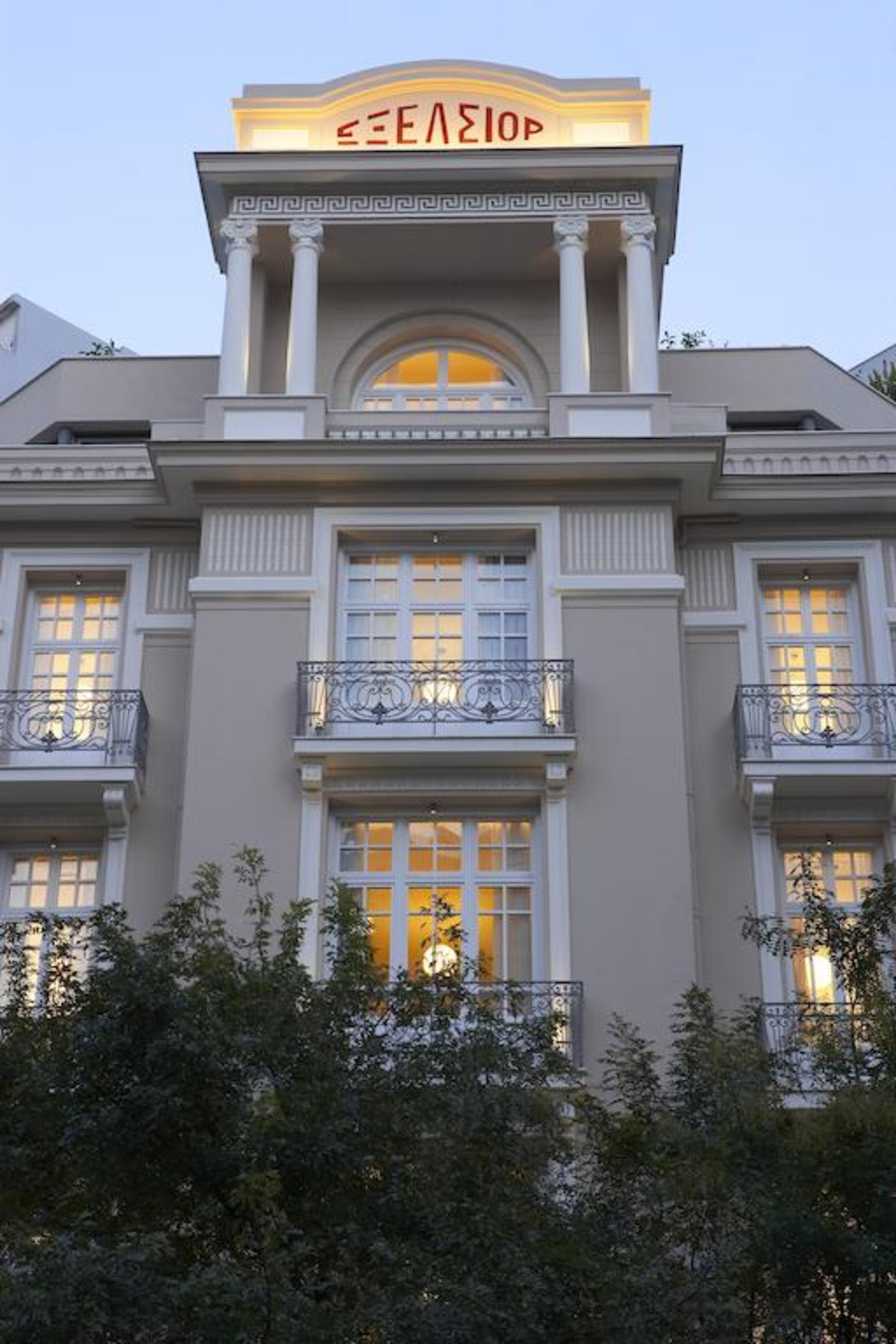 The Excelsior - Small Luxury Hotels Of The World Soluň Exteriér fotografie The residence of the Greek ambassador in Berlin