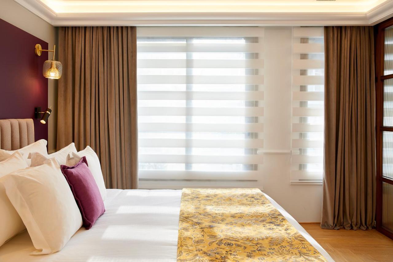 The Excelsior - Small Luxury Hotels Of The World Soluň Exteriér fotografie A bed runner